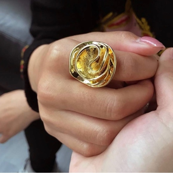 Gold Rose Statement Ring - Picture 3 of 11